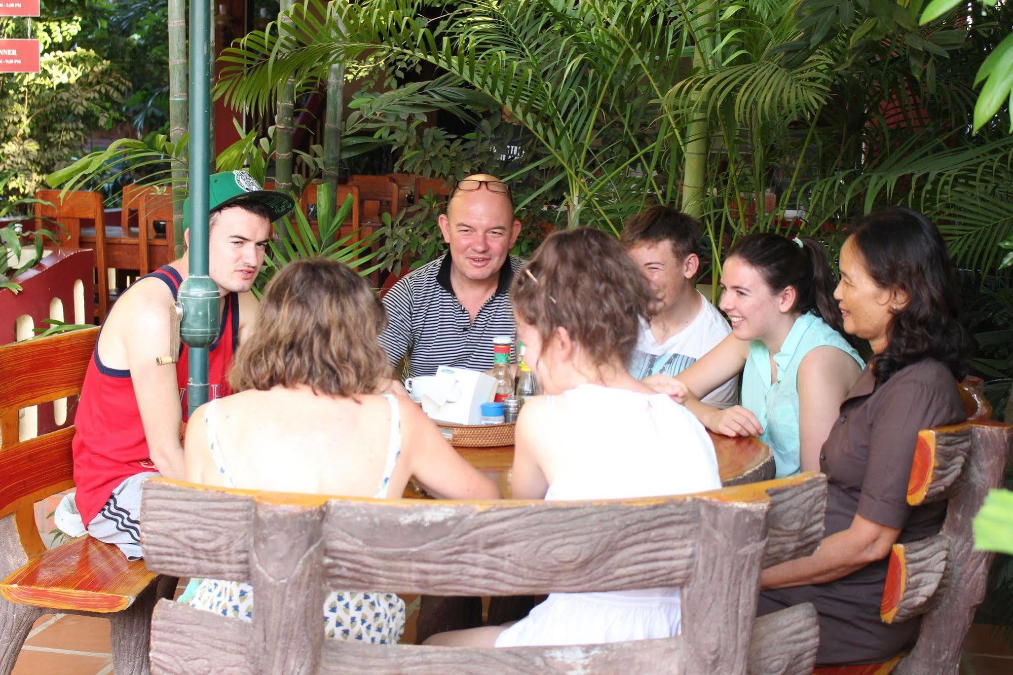 Bou Savy Guest house 2*